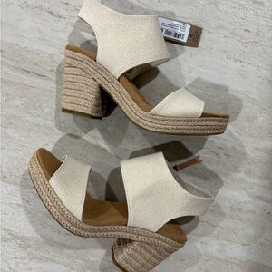 Toms Cream and Tan Platform Sandals